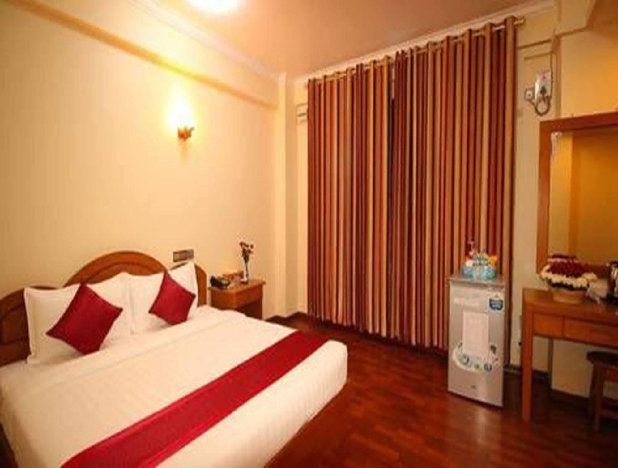 Hotel United Mandalay Eksteriør bilde